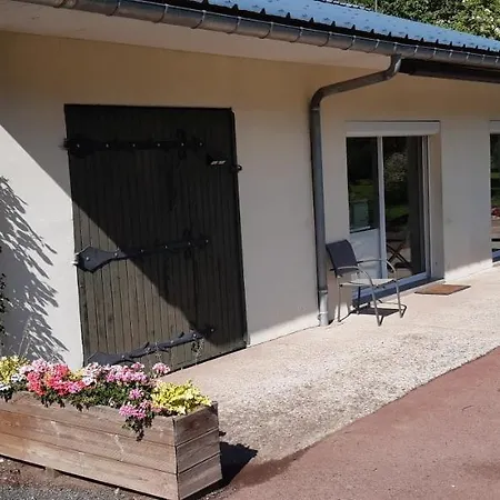 Casa de Férias Adorable Maison D’hôtes Bordée D’étangs Au Calme. *