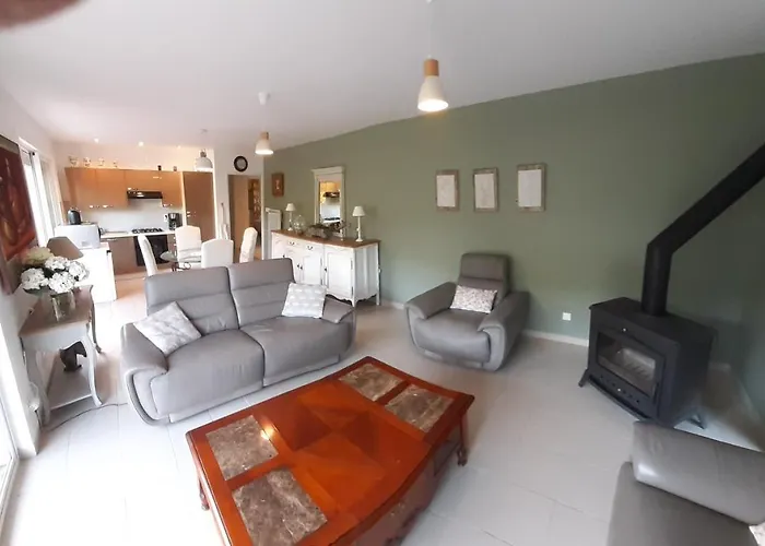 Adorable Bordee D'etangs Au Calme. Holiday home